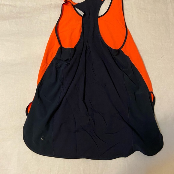 Lulu lemon racer back, size 8 - Picture 3 of 6